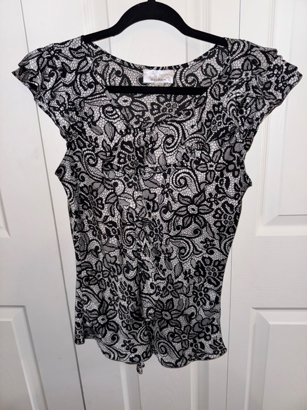 dressbarn Black & White Lace-Print Cap Sleeve Blouse size M (CL)